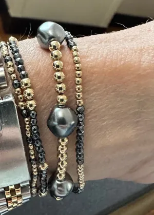 Admire Dark Grey Pearl Bracelet
