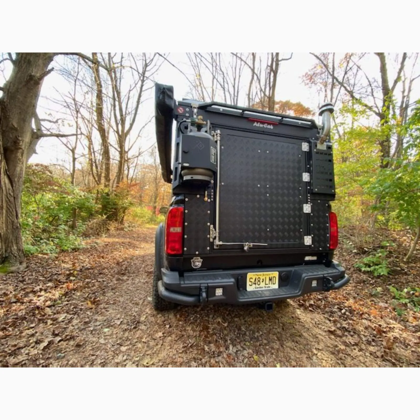 ALU-CAB CANOPY CAMPER FOR 2015  CHEVY COLORADO