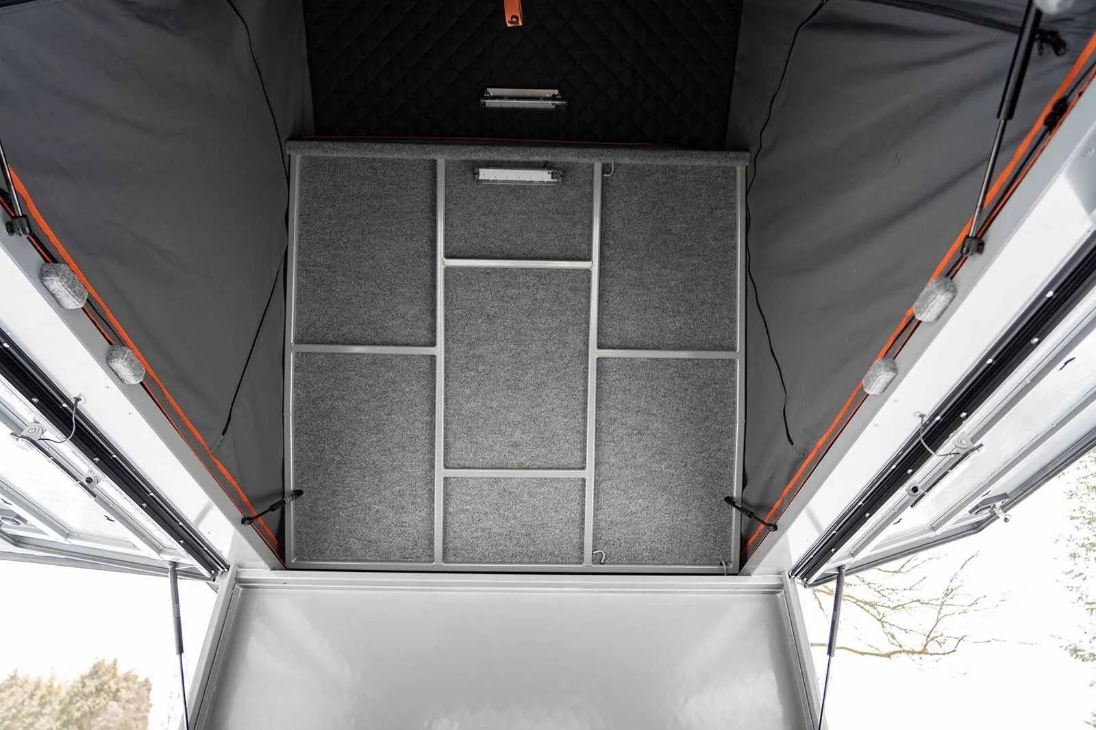 Alu-Cab Toyota Tacoma Canopy Camper 2016 