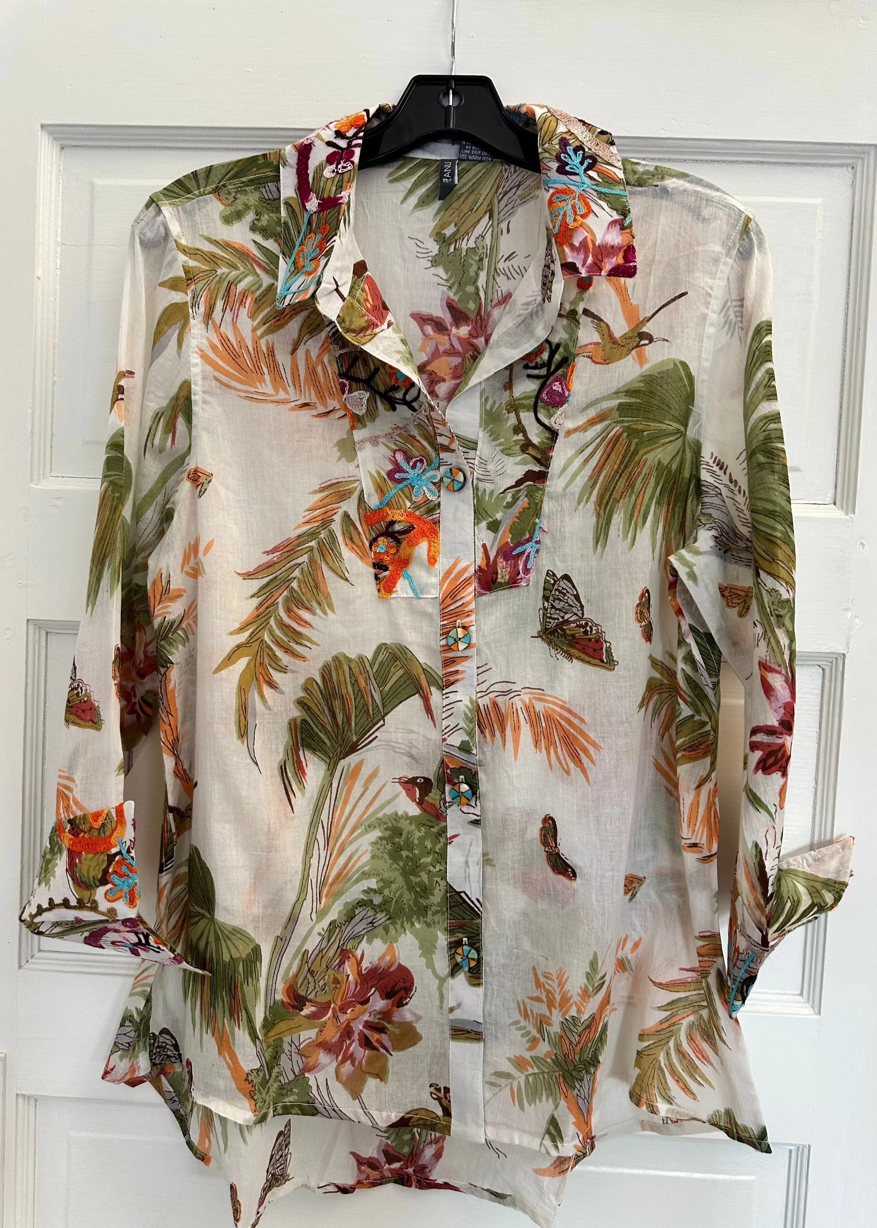 Botanical Embroidered 3/4 Sleeve Top
