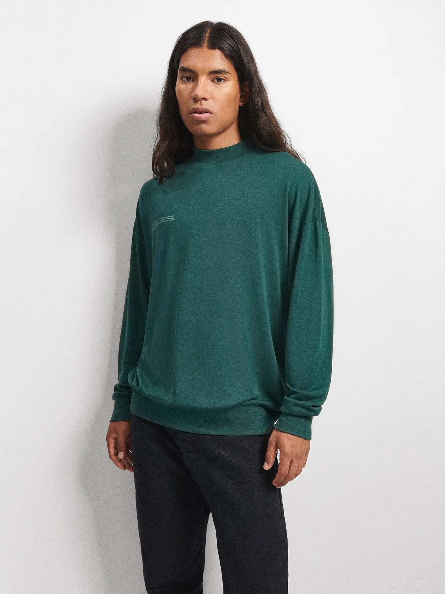 Men's Seaweed Lyocell Fine Knit Top—Foliage Green