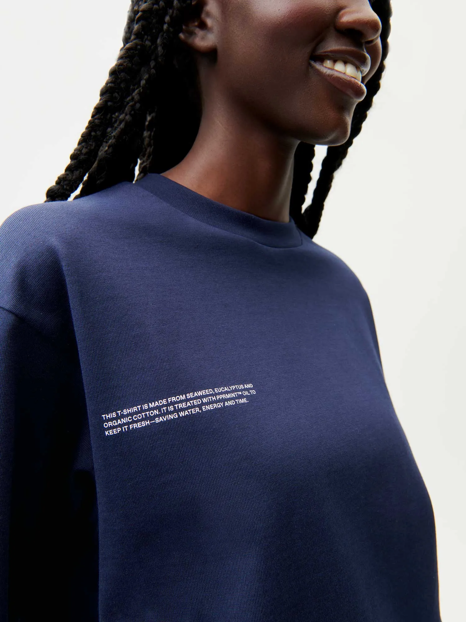 Relaxed Fit Cotton T-shirt with C-FIBER™—navy blue
