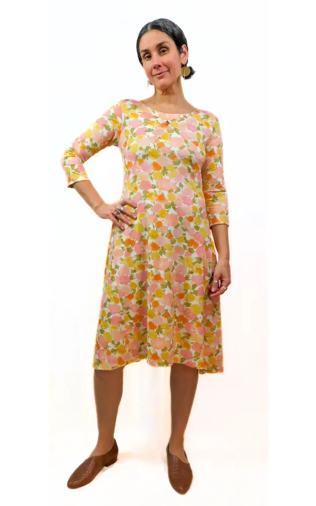 Viscose Semi Fitted Dress 3/4 Sleeve Dress - Pink Print